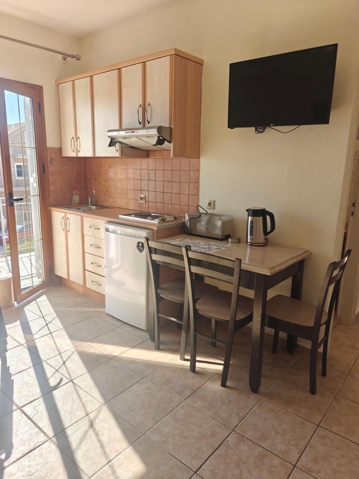 Helen'S Studios & Apartments Skala  Bagian luar foto
