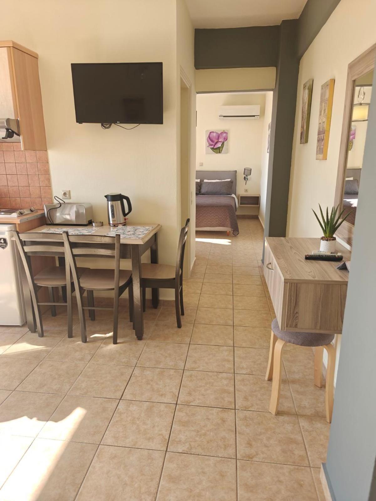 Helen'S Studios & Apartments Skala  Bagian luar foto