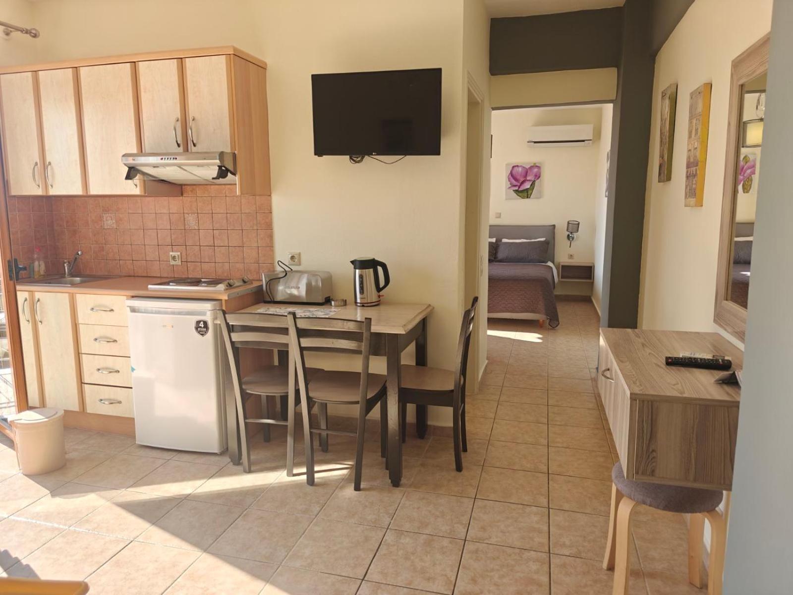 Helen'S Studios & Apartments Skala  Bagian luar foto