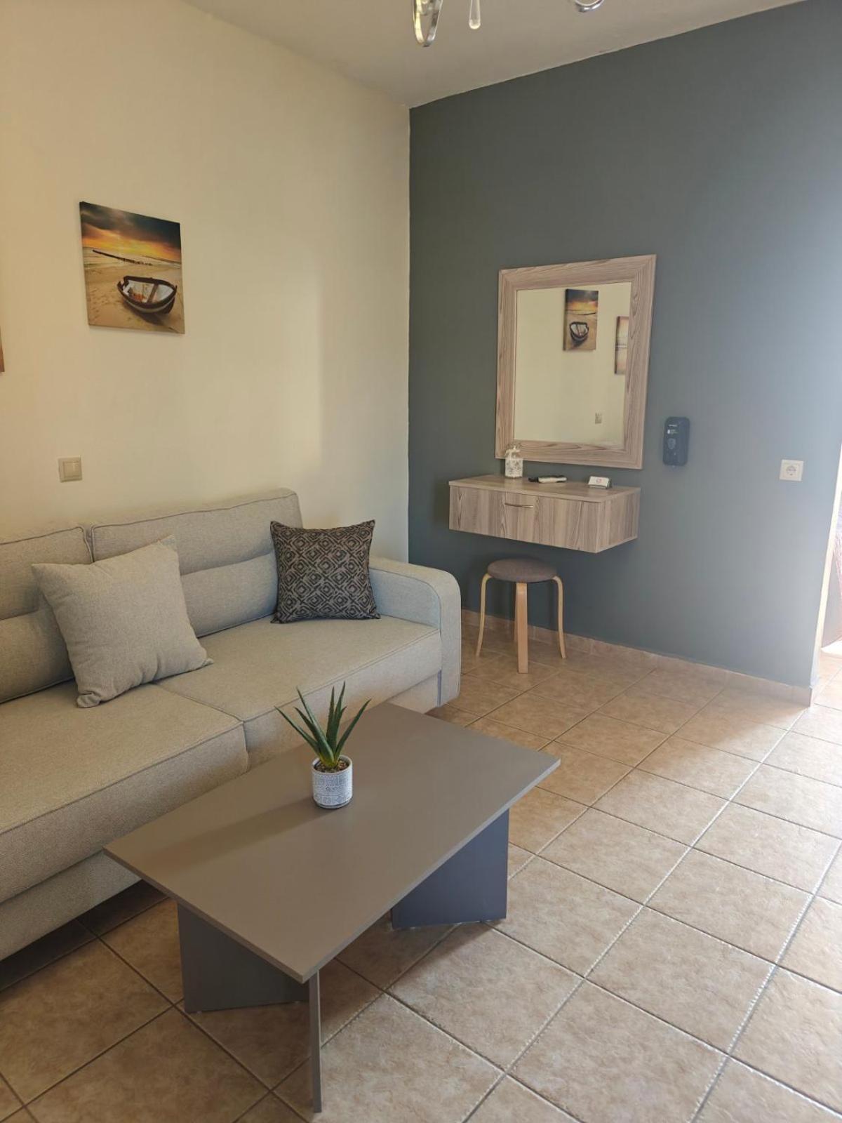 Helen'S Studios & Apartments Skala  Bagian luar foto